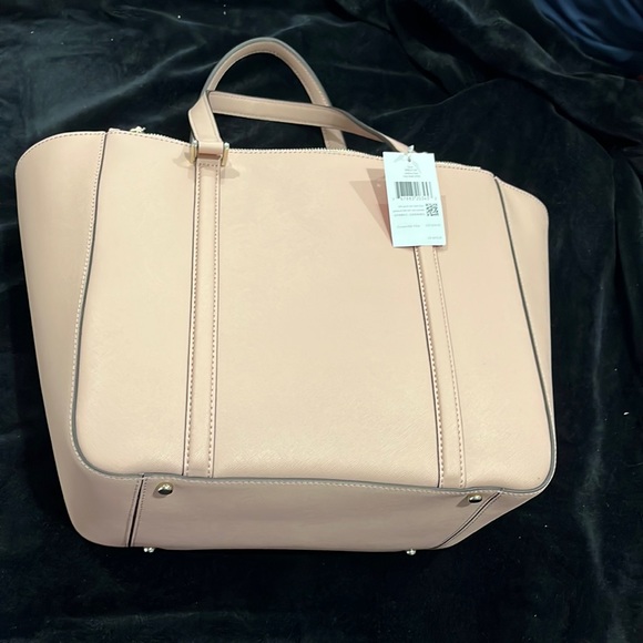 kate spade Handbags - Kate Spade ♠️ travel purse